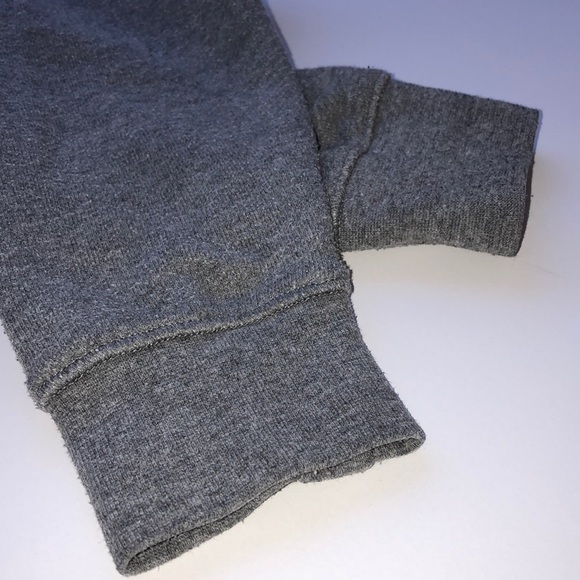 Women’s Medium Disney Star Wars Crewneck - Picture 6 of 6